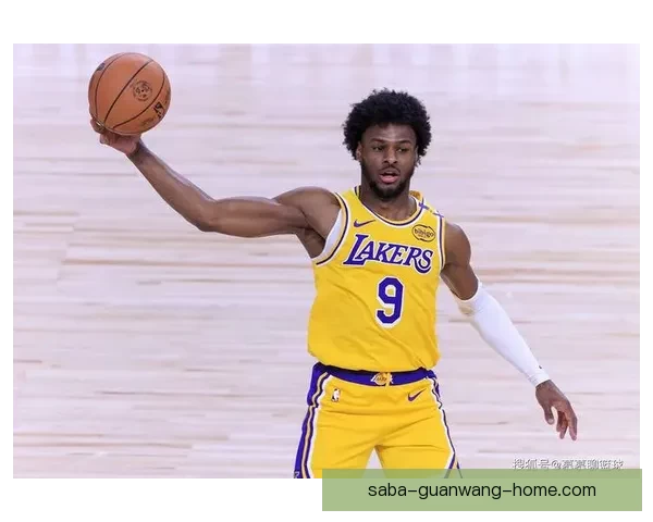 詹姆斯：热爱不减就能长久打下去 布朗尼激励我继续前行